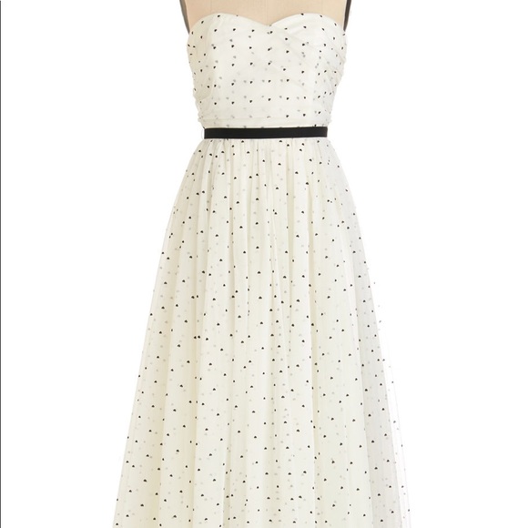 BB Dakota Dresses & Skirts - 🆕 BB Dakota ivory tulle dress w black hearts 8